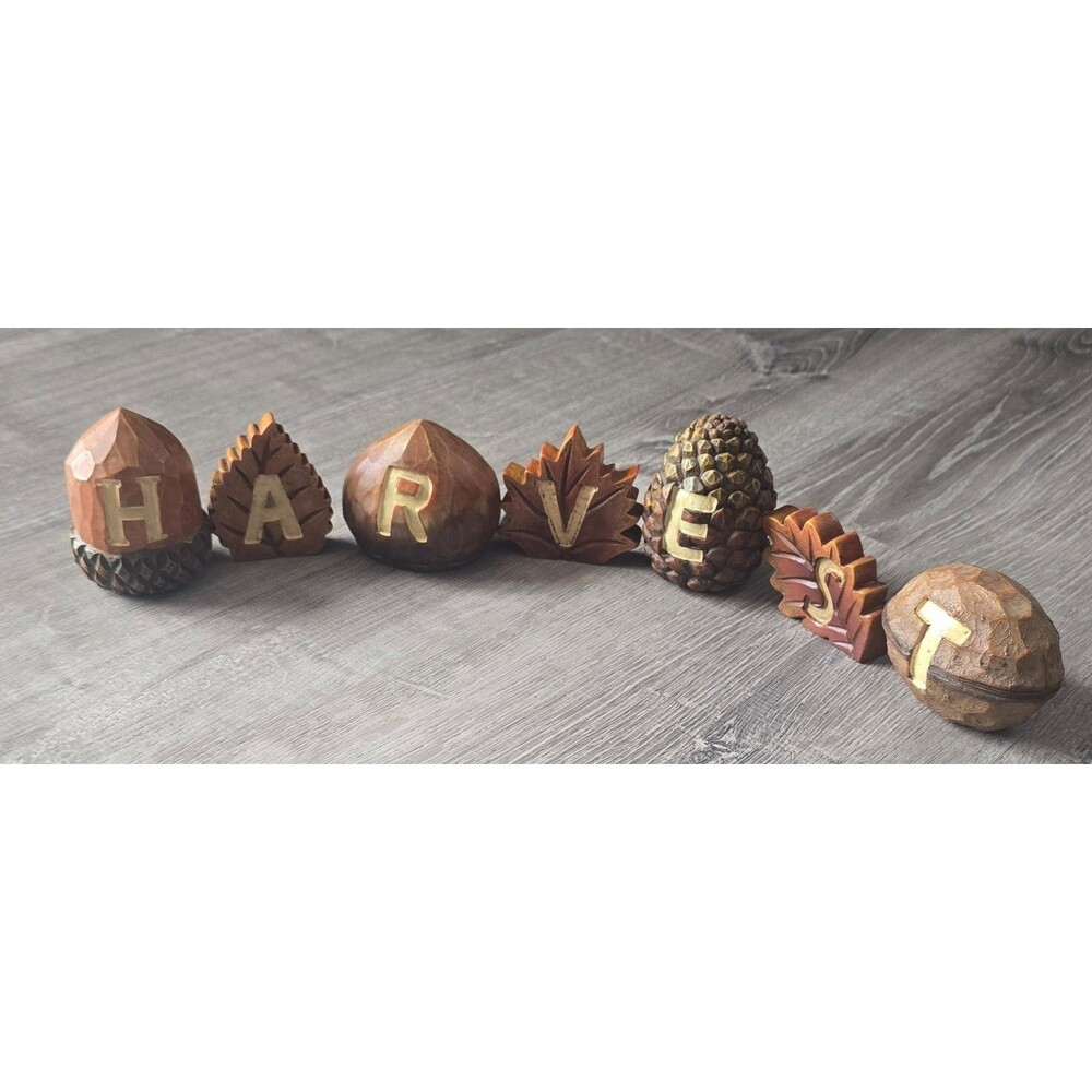 EUC HARVEST Embossed Acorn, Leaves, Nuts & Pine Cone Resin Figurines Spellout